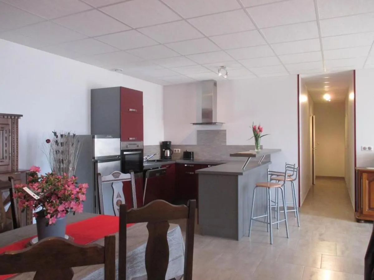 Maison De Ferme Renovee Avec Spa, Salle De Jeux Et Activites Pour Enfants - Fr-1-489-28 Cressanges 0*,  Francie