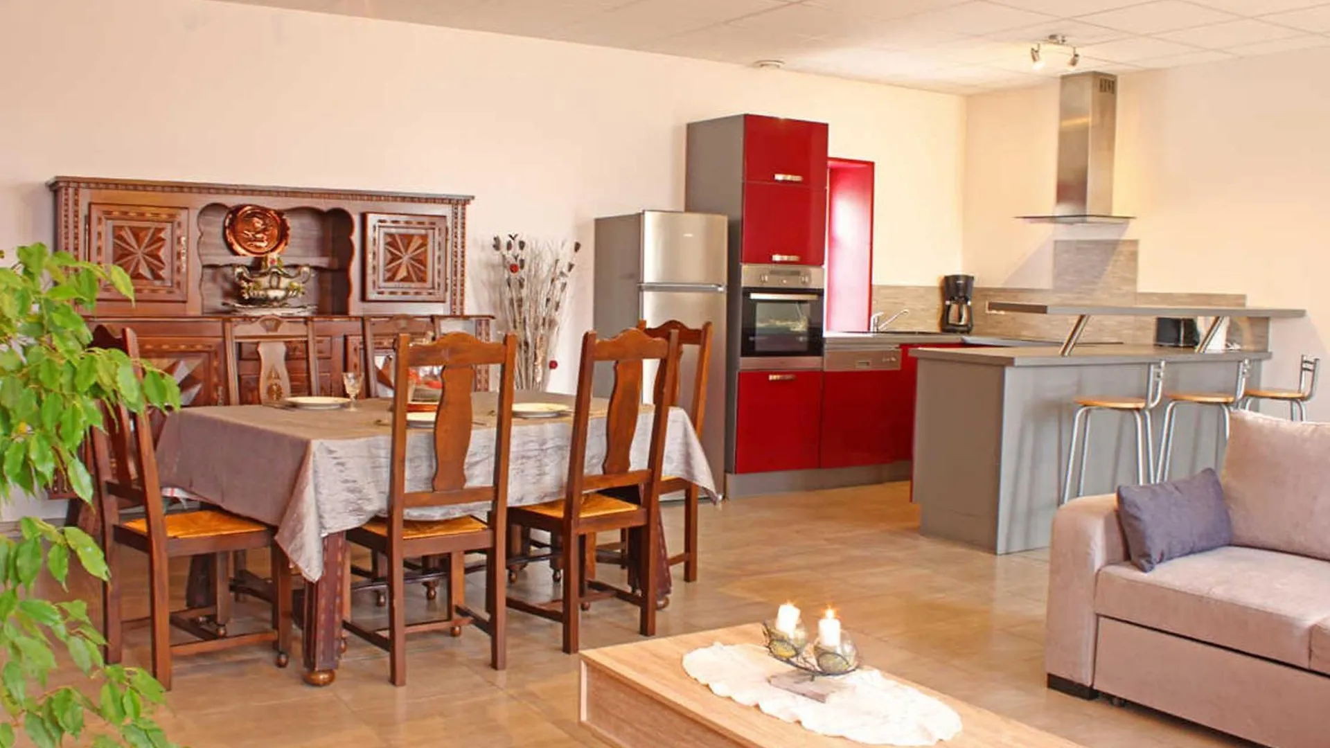 Holiday home Maison De Ferme Renovee Avec Spa, Salle De Jeux Et Activites Pour Enfants - Fr-1-489-28 Cressanges